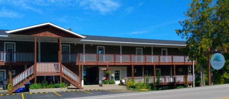 Hotel Waterview On The Bay Wiarton Exterior foto