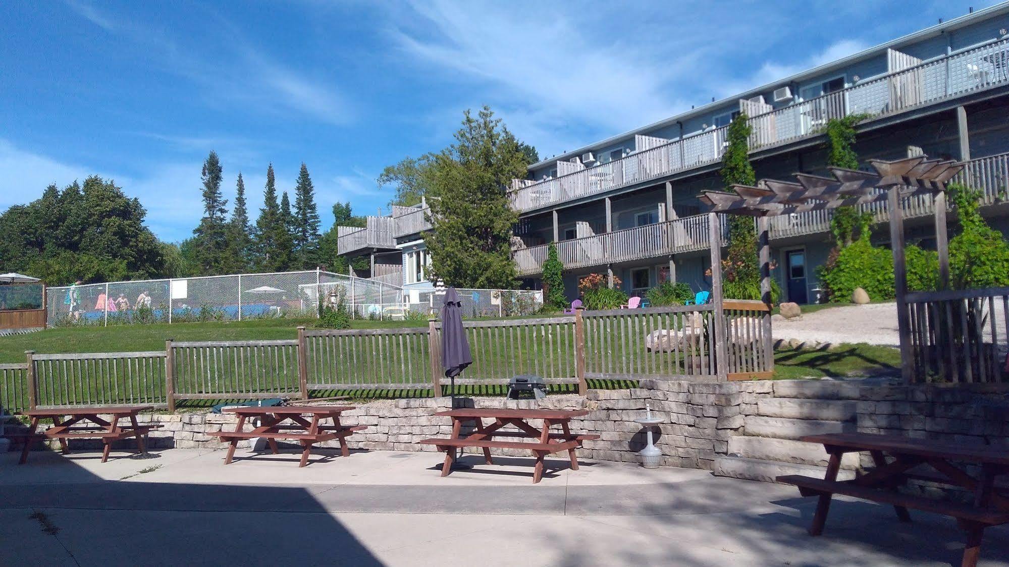 Hotel Waterview On The Bay Wiarton Exterior foto